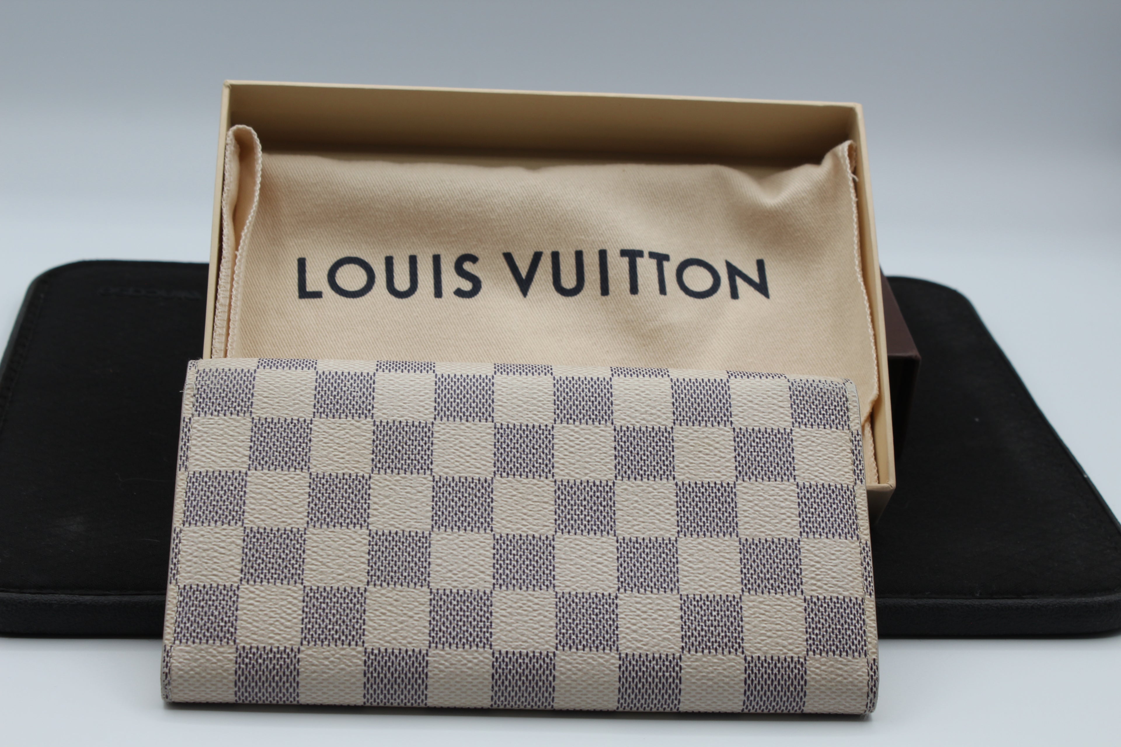 Louis Vuitton Emilie Wallet