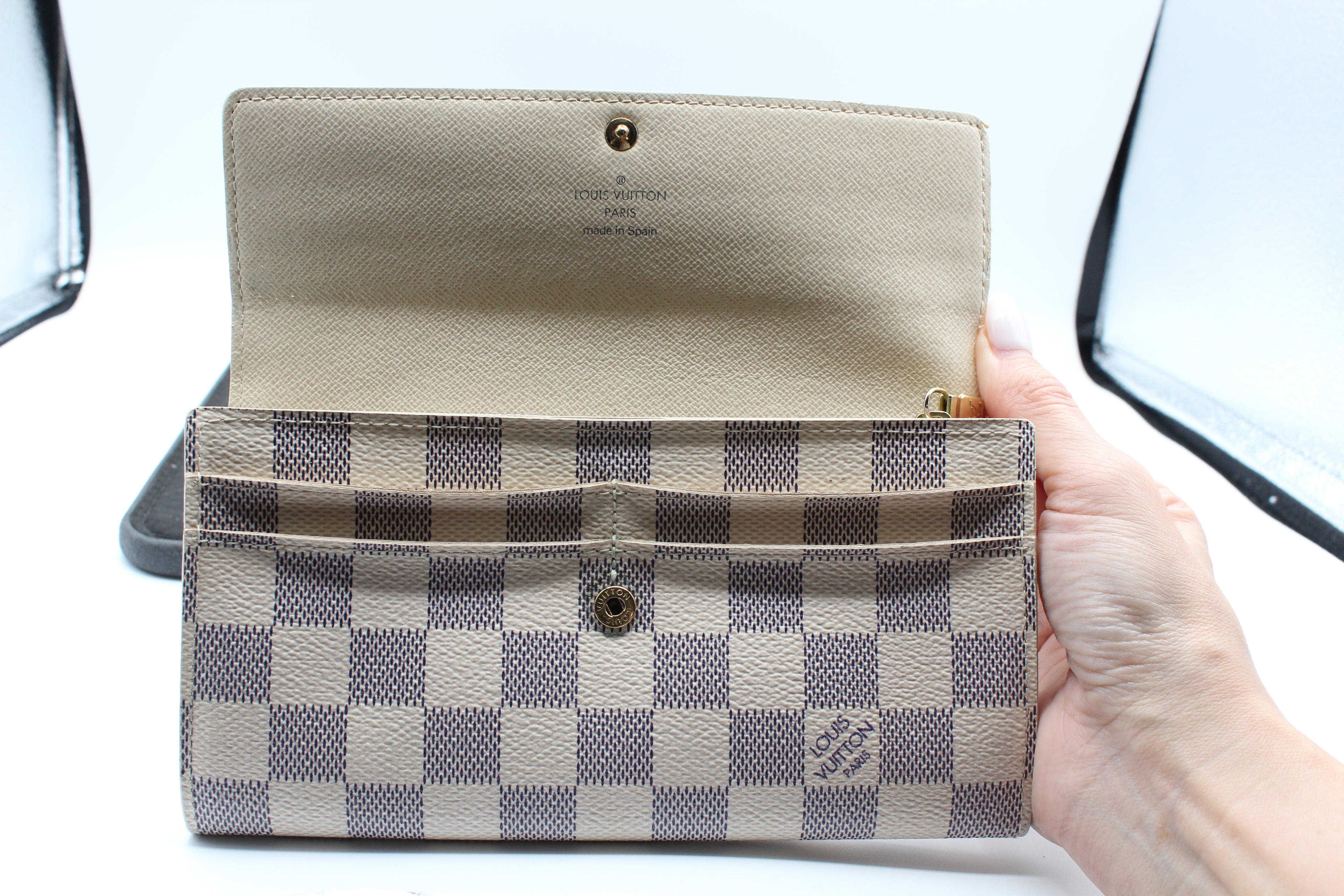 Louis Vuitton Emilie Wallet