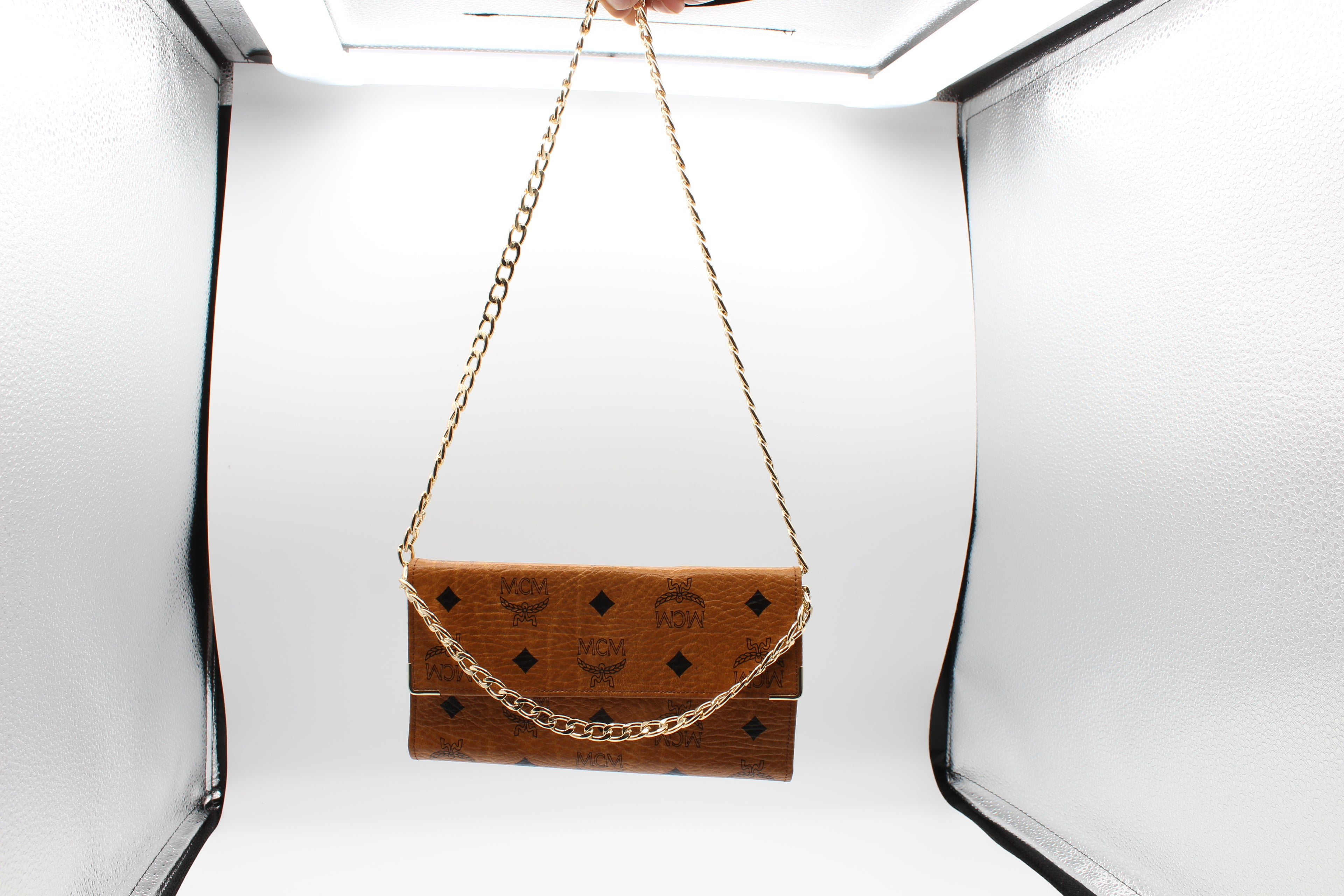 MCM Tracy Visetos Chain Wallet