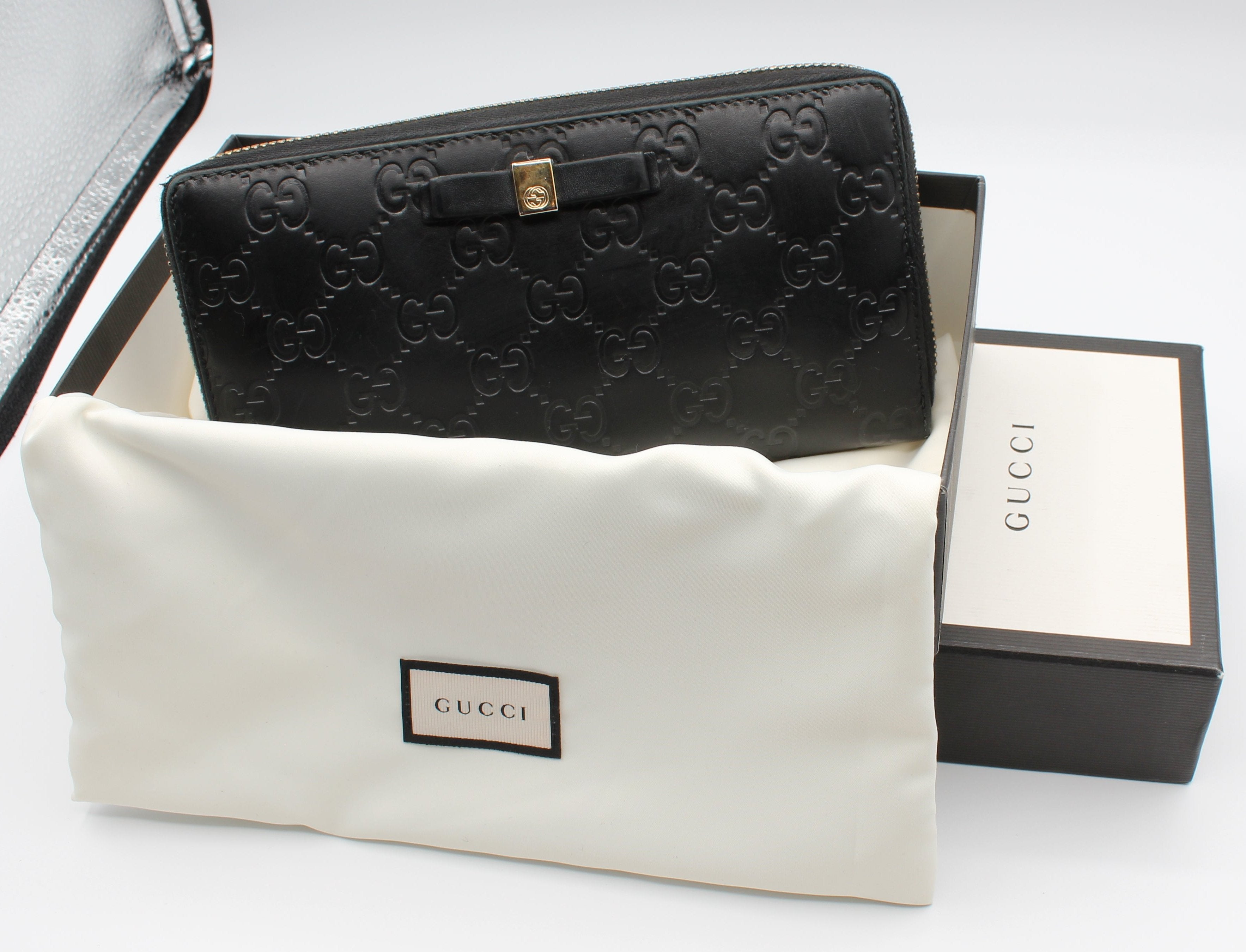 Gucci Guccissima Bow Zip-Around Continental Wallet — Black w/ Box