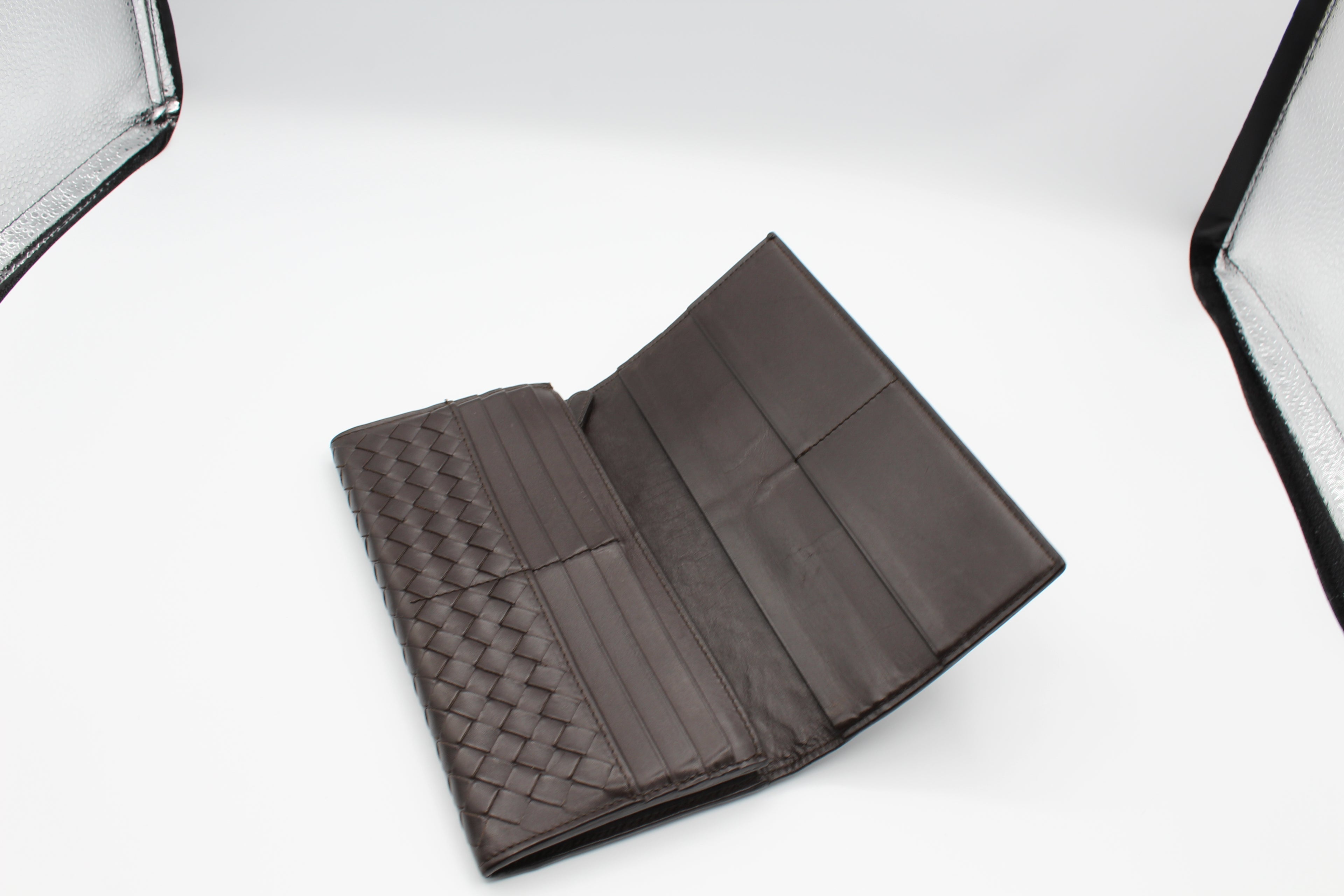 Bottega Veneta Intrecciato Bi-fold Wallet